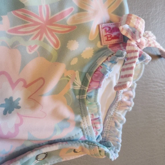 Ruffle Butts Baby Girl Swimsuit/Rashguard Size 0-3 Month - Picture 5 of 5
